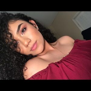 Meet your Posher, Cecilia